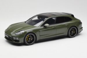 Porsche Panamera Turbo S 971 Sport Turismo Vert GT Spirit 1:18 GT447 Résine