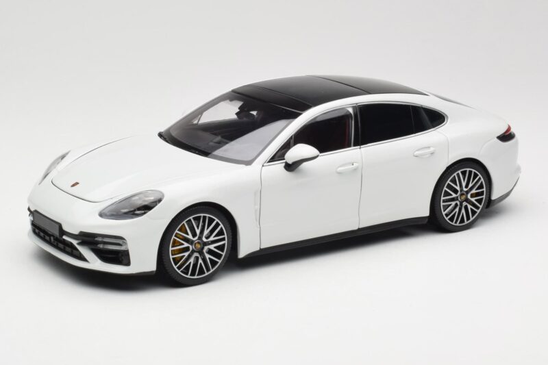 Porsche Panamera 971 Turbo S Blanc Metallic Minichamps 1:18 113061074 Métal