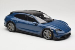 Porsche Taycan J1 Turbo S Cross Turismo Bleu Minichamps 1:18 155069301 Métal — image 4 sur 6