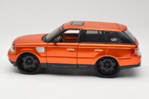 Range Rover Sport L320 Orange Maisto 1:18 31081 Métal — image 4 sur 8