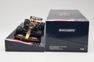 Red Bull Racing RB18 #1 M. Verstappen Winner Austin GP 2022 Minichamps 1:18 113222901 Métal — image 6 sur 6