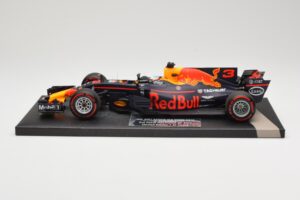 Red Bull Racing Tag Heuer RB13 #3 D. Ricciardo 3rd Place Malaysian GP 2017 Minichamps 1:18 117171503 Métal
