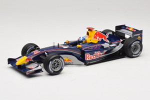 Red Bull RB1 Cosworth #14 D. Coulthard Red Bull Racing Showcar 2005 Minichamps 1:18 100050014 Métal