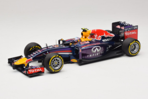 Red Bull RB10 Renault #3 D. Ricciardo Infiniti Red Bull Racing Showcar 2014 Minichamps 1:18 110140003 Métal