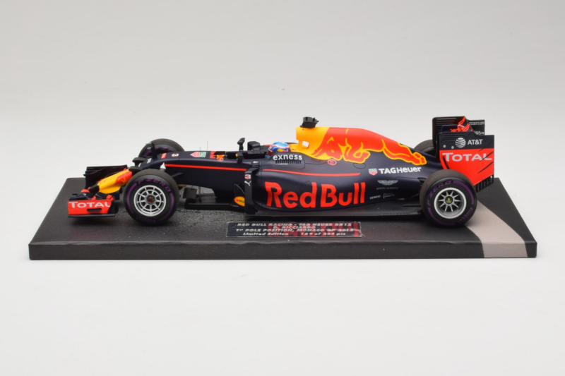 Red Bull RB12 Tag Heuer #3 D. Ricciardo Red Bull Racing 1st Pole Monaco Grand Prix 2016 Minichamps 1:18 117160103 Résine