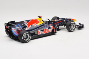 Red Bull RB6 Renault #5 S. Vettel Red Bull Racing Brazilian Grand Prix Winner 2010 Minichamps 1:18 110100205 Métal — image 2 sur 7