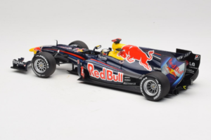Red Bull RB6 Renault #5 S. Vettel Red Bull Racing Brazilian Grand Prix Winner 2010 Minichamps 1:18 110100205 Métal — image 5 sur 7
