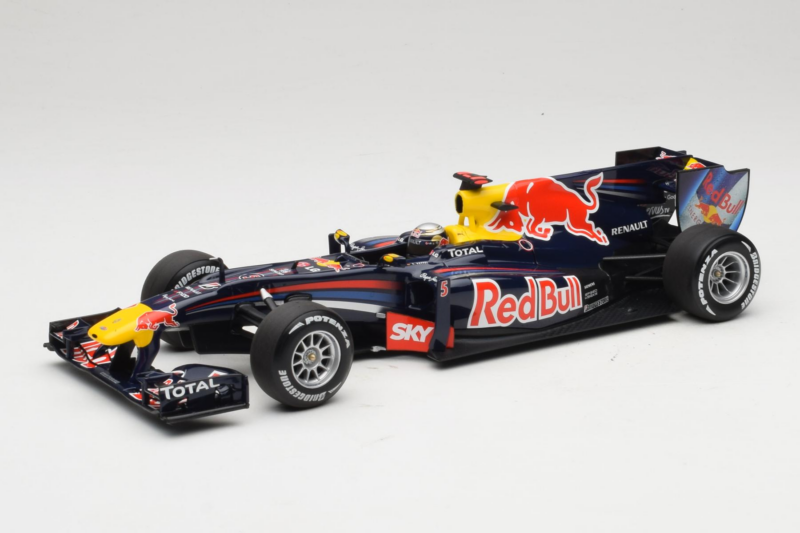 Red Bull RB6 Renault #5 S. Vettel Red Bull Racing Brazilian Grand Prix Winner 2010 Minichamps 1:18 110100205 Métal
