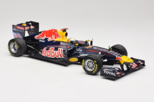 Red Bull RB7 Renault #1 S. Vettel Red Bull Racing World Champion 2011 Minichamps 1:18 110110001 Métal — image 4 sur 6