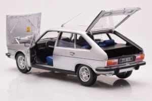 Renault 30 TX Argent Norev 1:18 185272 Métal — image 5 sur 8