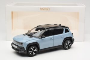 Renault 4 E-Tech Electric Cloud Blue Norev 1:18 185521 Métal — image 8 sur 8
