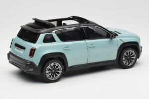 Renault 4 E-Tech Electric Hauts de France Green Norev 1:18 185520 Métal — image 3 sur 8