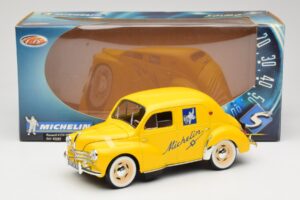 Renault 4CV Michelin Yellow Solido 1:18 82002 Métal — image 6 sur 6