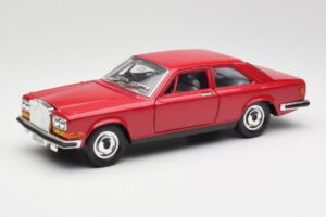 Rolls-Royce Camargue Rouge Bburago 1:22 3001 Métal