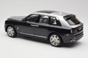 Rolls-Royce Cullinan Noir & Argent OEM 1:18 ROLLS001 Métal — image 7 sur 8