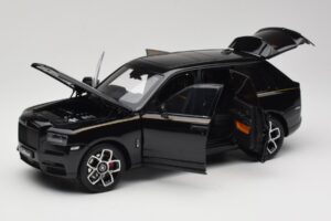 Rolls-Royce Cullinan Noir Avec Gold Coachline & Shadow Wheels OEM 1:18 028-15A Métal — image 2 sur 8