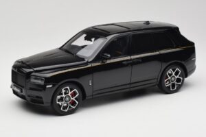 Rolls-Royce Cullinan Noir Avec Gold Coachline & Shadow Wheels OEM 1:18 028-15A Métal