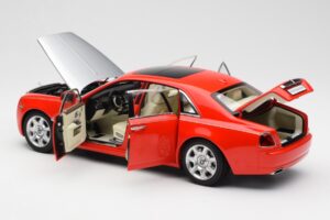 Rolls-Royce Ghost Rouge & Argent Kyosho 1:18 008802RS Métal — image 5 sur 8
