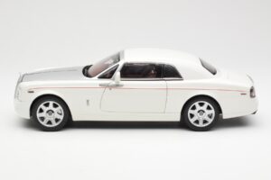 Rolls-Royce Phantom Coupe English Blanc Argent Kyosho 1:18 08861EW Métal — image 4 sur 8