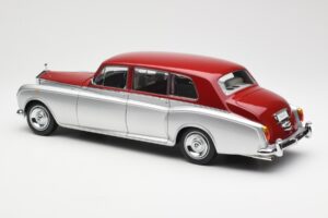 Rolls-Royce Phantom VI Argent Rouge Kyosho 1:18 08905SR Métal — image 7 sur 8