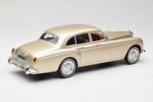 Rolls-Royce Silver Cloud III Flying Spur H.J. Mulliner Or MCG 1:18 MCG18058 Métal — image 2 sur 6