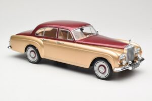 Rolls-Royce Silver Cloud III Flying Spur H.J. Mulliner Rouge & Or MCG 1:18 MCG18132 Métal — image 4 sur 6