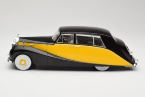 Rolls-Royce Silver Wraith Empress by Hooper Noir & Jaune MCG 1:18 MCG18066 Métal — image 3 sur 6