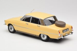 Rover 3500 V8 P6 Crème MCG 1:18 MCG18046 Métal — image 5 sur 6