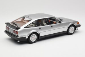 Rover Vitesse SD1 3.5 V8 Argent Minichamps 1:18 107138402 Métal — image 2 sur 6