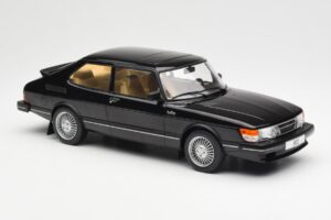 Saab 900 Turbo Noir MCG 1:18 MCG18338 Métal — image 4 sur 6