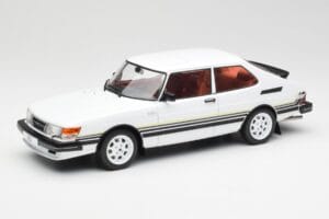 Saab 900 Turbo Blanc MCG 1:18 MCG18339 Métal