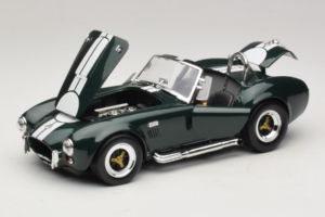 Shelby Cobra 427 S/C Vert Foncé Bandes Blanches Road Signature 1:18 92058-P1 Métal — image 2 sur 8