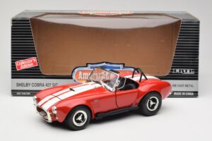 Shelby Cobra 427 S/C Guardsman Red ERTL 1:18 7369 Métal — image 8 sur 8
