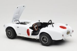 Shelby Cobra 427 S/C Blanc Auto World 1:18 AWSS104 Métal — image 5 sur 8