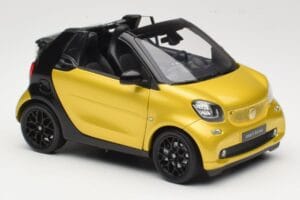 Smart Fortwo 453 Cabriolet Noir Et Jaune Norev 1:18 B66960289 Métal — image 6 sur 8