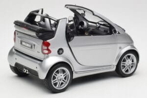 Smart Fortwo W450 Brabus Cabrio Argent Édition Concessionnaire Kyosho 1:18 0017769V001C05Q00 Métal — image 3 sur 8