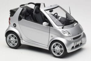 Smart Fortwo W450 Brabus Cabrio Argent Édition Concessionnaire Kyosho 1:18 0017769V001C05Q00 Métal — image 6 sur 8