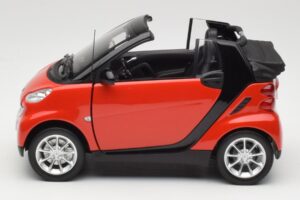 Smart Fortwo W451 Cabrio Rouge Noir Minichamps 1:18 150036333 Métal — image 4 sur 8