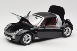 Smart Roadster Noir Bburago 1:18 34099-M1 Métal — image 2 sur 8