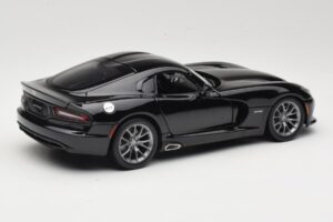 SRT Viper GTS Noir Maisto 1:18 31128 Métal — image 3 sur 8