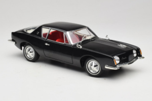 Studebaker Avanti Noir Signature Models 1:18 STUDEBAKER001 Métal — image 6 sur 8