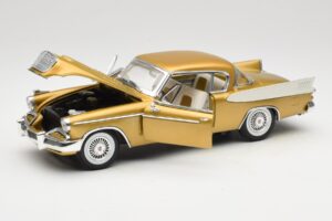 Studebaker Golden Hawk Anson 1:18 30384 Métal — image 2 sur 8