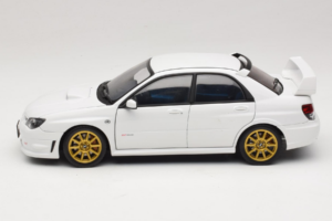 Subaru Impreza WRX STi GD Blanc AUTOart 1:18 78682 Métal — image 4 sur 8
