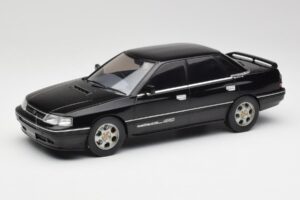 Subaru Legacy RS Noir IXO 1:18 18CMC131A Métal