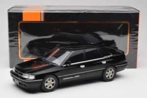 Subaru Legacy RS Noir IXO 1:18 18CMC131A Métal — image 6 sur 6