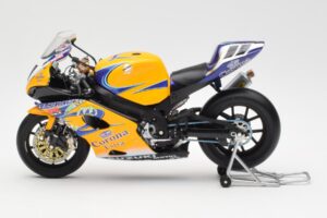 Suzuki GSX-R 1000 Team Alstare Corona Extra T. Corser WSB 2005 Minichamps 1:12 122052211 Métal