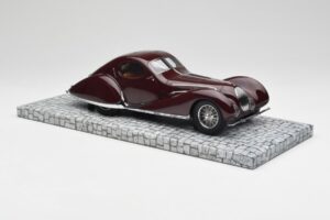 Talbot-Lago T150-C-SS Coupe Mullin Museum Minichamps 1:18 107117120 Métal — image 4 sur 6