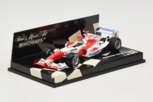 Toyota TF104 Panasonic #16 C. da Matta Panasonic Toyota Racing 2004 Minichamps 1:43 400040016 Métal — image 2 sur 5