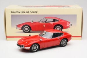 Toyota 2000 GT Rouge AUTOart 1:18 78741 Métal — image 8 sur 8
