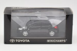 Toyota Auris E150 Noir Minichamps 1:43 TOYOTA004 Métal — image 4 sur 4
